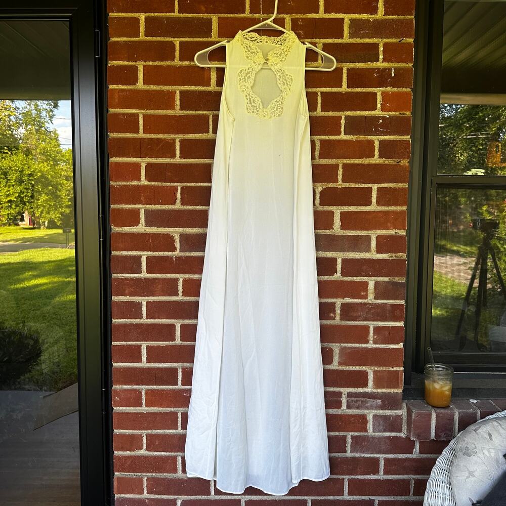 Vintage White Lace Back Maxi Dress Sleeveless Cottagecore Boho Bridal